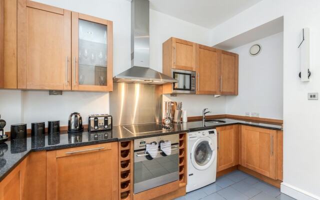 Outstanding Trafalgar Penthouse, sleeps 8