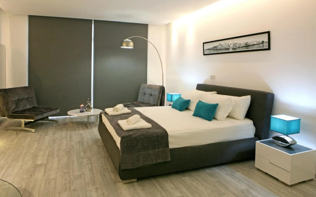 Corina Suites and Apartments