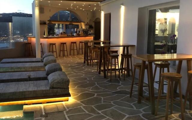 Orizon Tagoo Mykonos