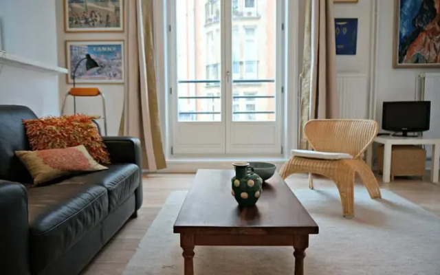 Little Suite - Pauline