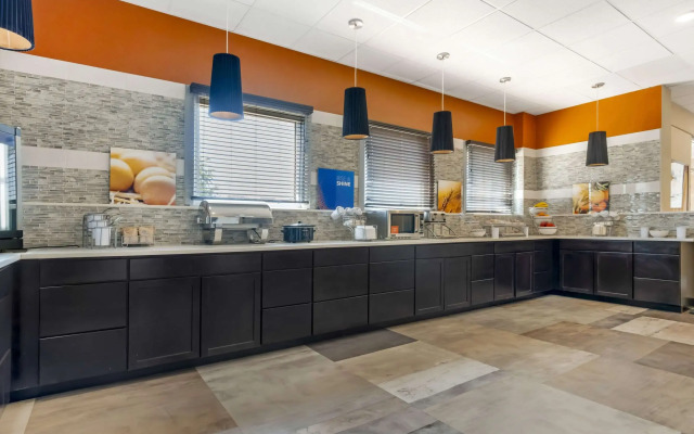 Comfort Inn