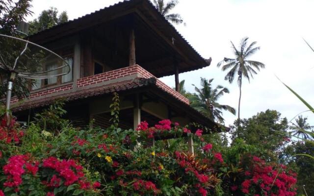 Munduk La Chance House