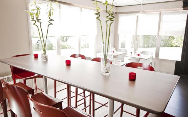 Hotel Campanile Melun Sud - Dammarie Les Lys