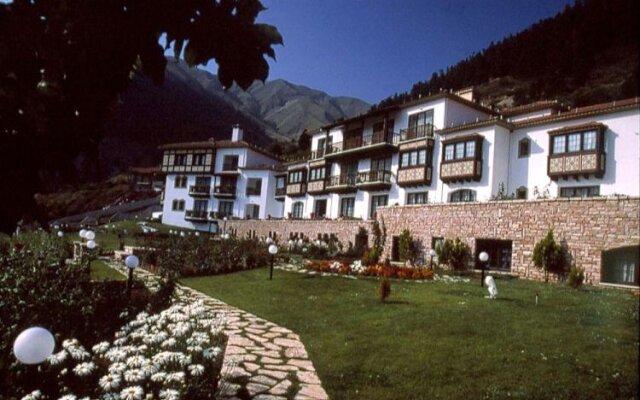 Hotel Spa Montana