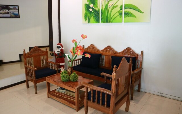 Lolo Panding Inn