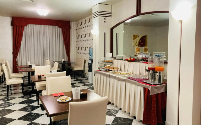 Hotel Master