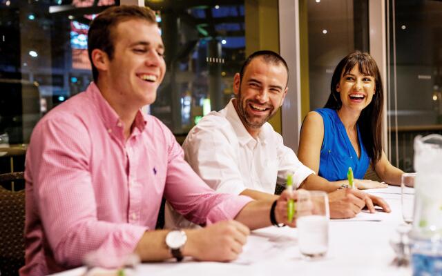 Holiday Inn Sydney Potts Point by IHG