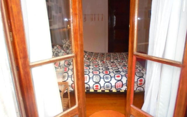 ALFAMA 3B - Balby's Bed&Breakfast