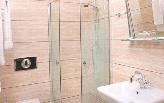 Hotel Iskierka Business & Spa