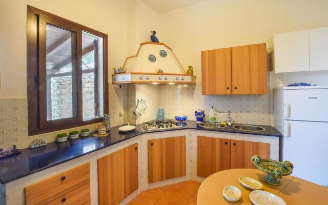 Amazing Home in Marina di Ragusa With Wifi
