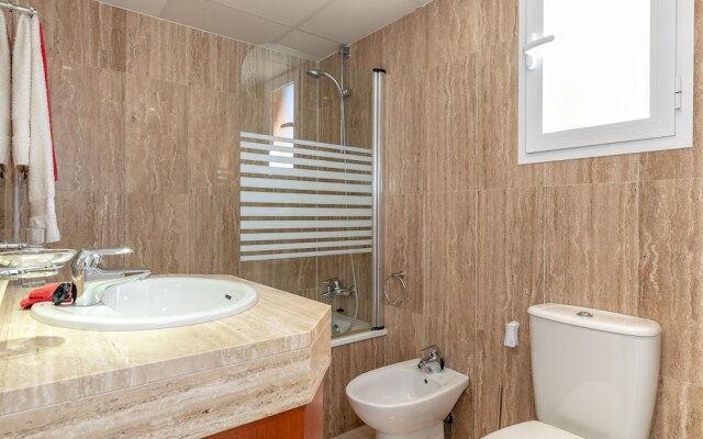 Elviria Marbella Luxury Penthouse Two Rooms PARKING and Golf