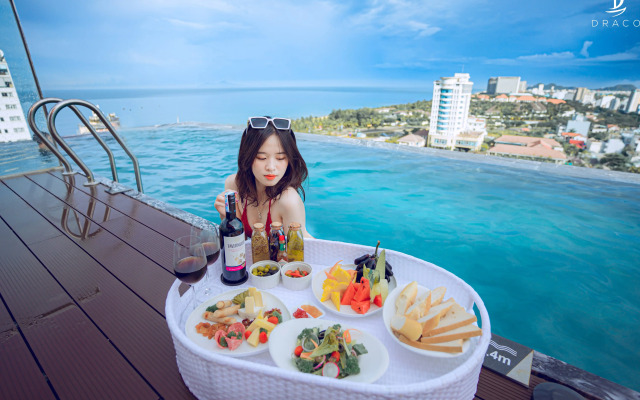 Draco Hotel & Suites