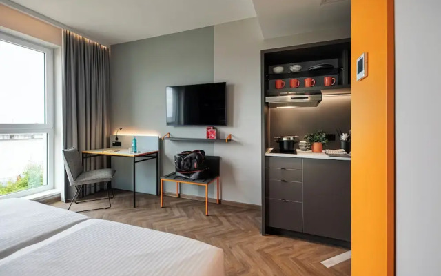 LOGINN Hotel Köln Airport