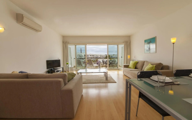 B40 - Marina View Apartment