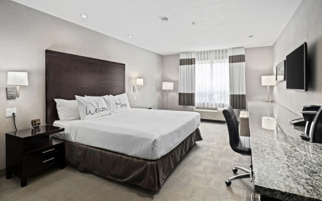 Home Inn and Suites Regina Airport