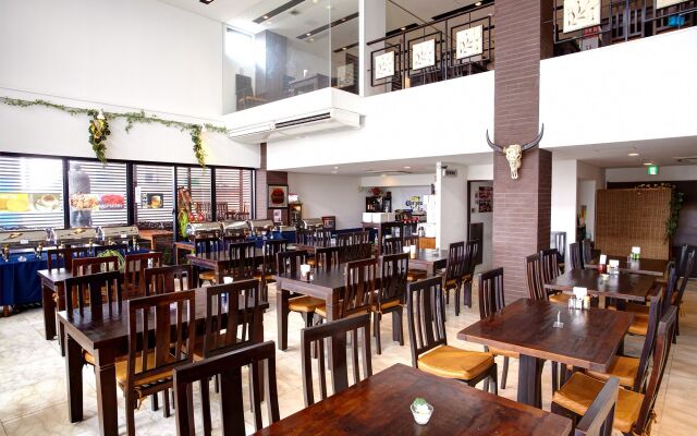 Royal Hotel