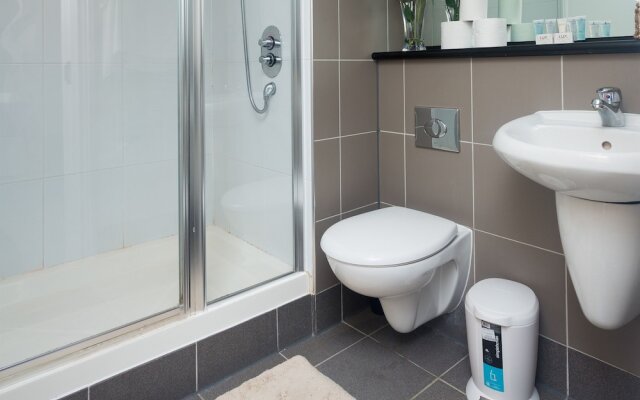 Live in Leeds City Apartments