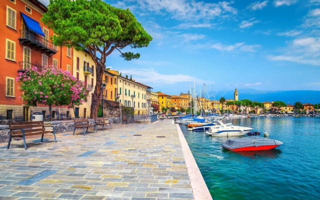 Rustichel Lake View in Toscolano Maderno