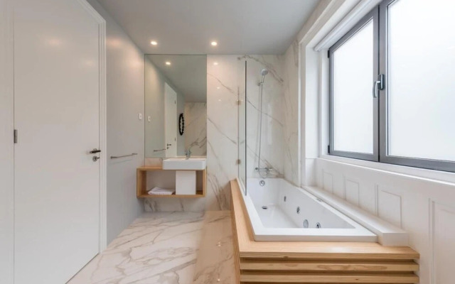 Serenata Boutique Rooms