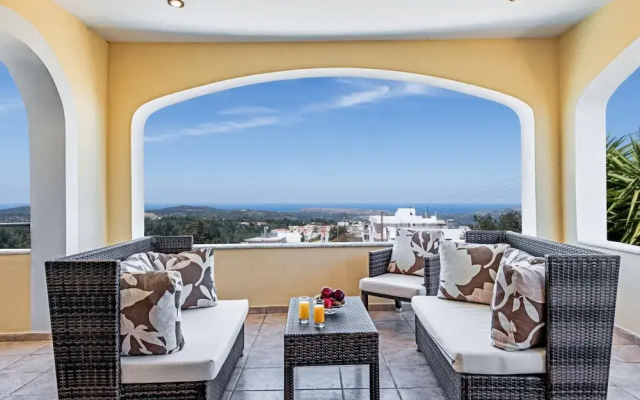 Dim Art Villa - With Private Pool