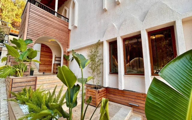 Castello By Mediterra