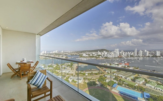 Stylish 1BR Apartment w Balcony Amazing View