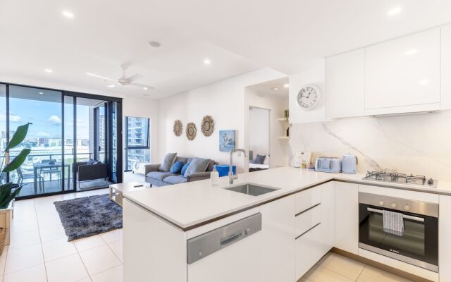 Airhome Southbank Riverside Tower