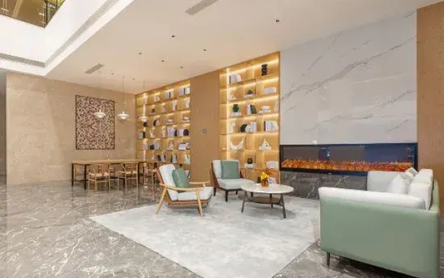 Country Inn & Suites by Radisson Hotel (Handan Gaotie East Station Wanxianghui)
