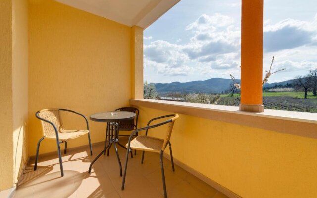 Marinovata Kashta Guest House