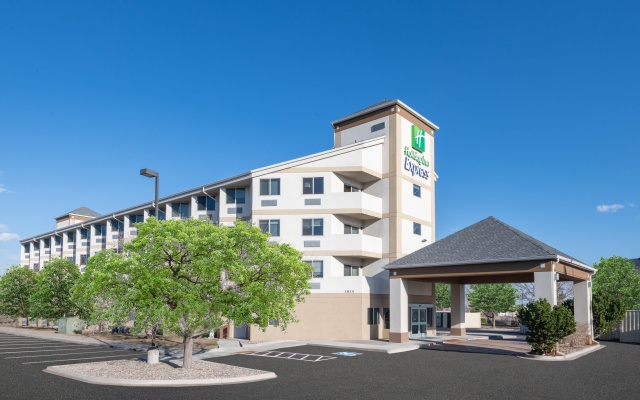 Holiday Inn Express Colorado Springs Airport, an IHG Hotel 2* em ...