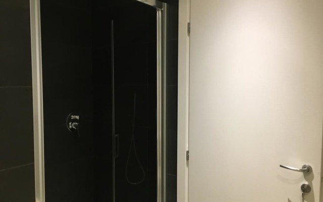 Room Center Station 2