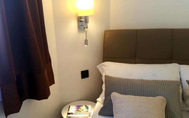 Blue Star Apartments