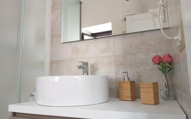 Bennis home deluxe apartment via Etnea