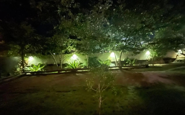 Hikka Holiday Inn