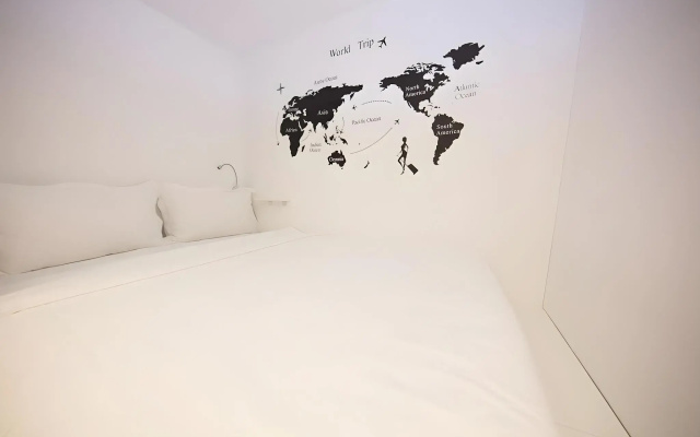 SleepBox Hotel - Ximen