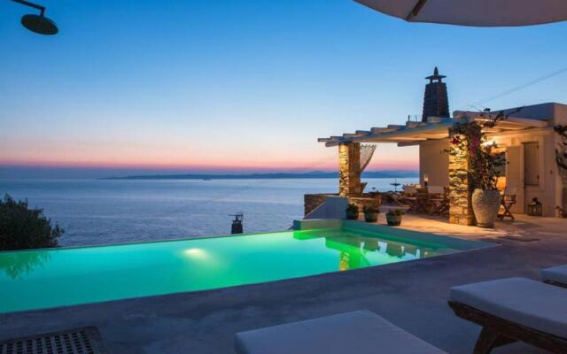 VILLA BEAUTIFIS in Kea, 4BDR/7prs, pool, seaview