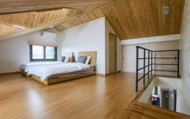 Seogwipo Day Stay House Pension