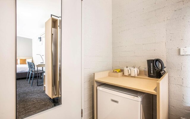 Nightcap at Colyton Hotel