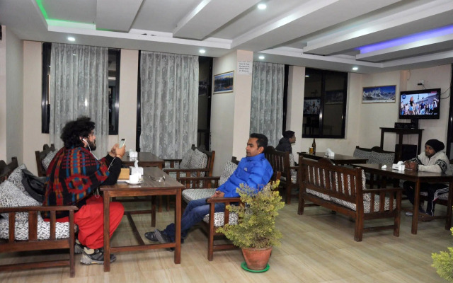 Famous House Kathmandu - Hostel
