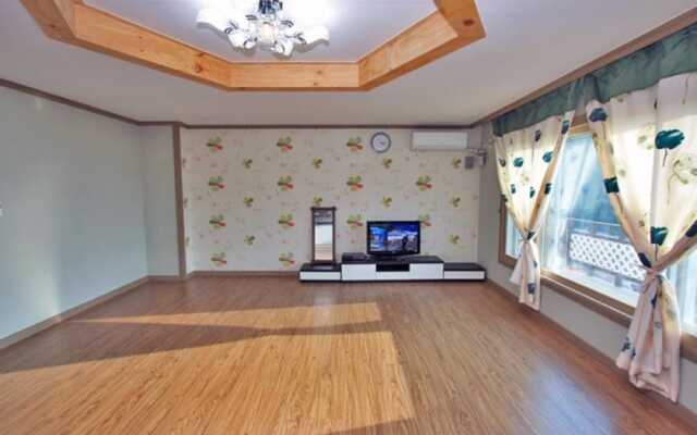 Seosan Noeulgwa Bada Pension