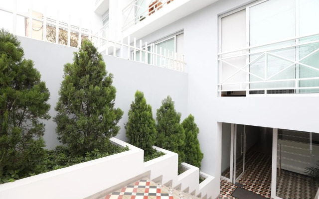 Quiet Romantic Apartment In The Heart Of Barranco