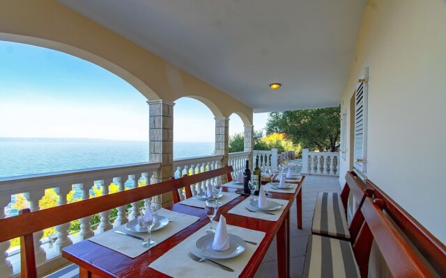 House Green Side Sunset