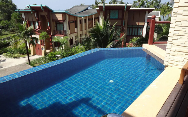 Amatapura Luxury Beachfront Resort