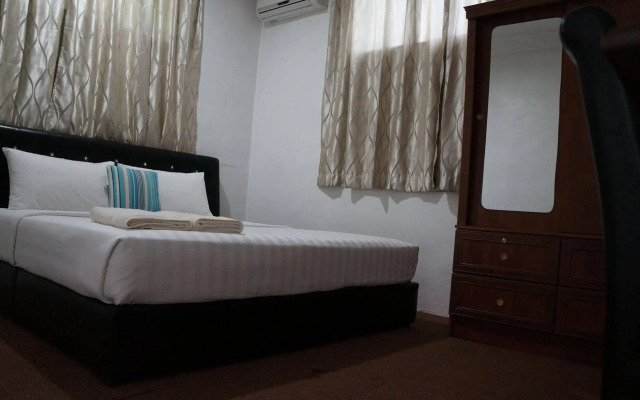 OYO 90037 The 7 Lodge Tambunan
