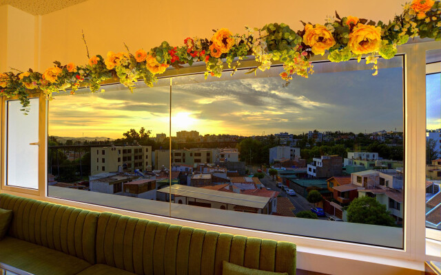 Mint Hotel