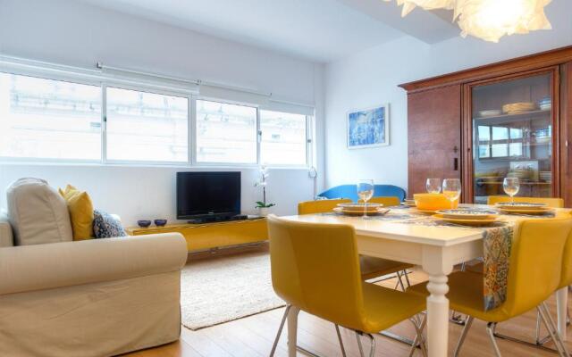 Sunny & Quiet in Historic Center