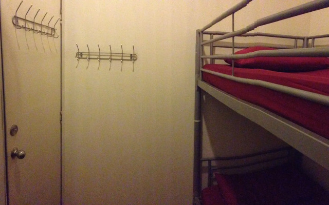 Submarine Guest House China Town