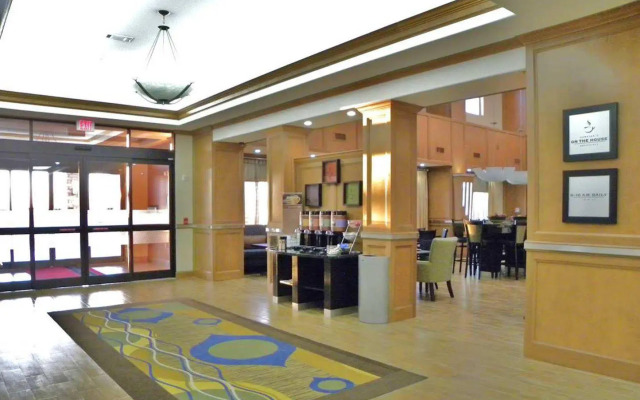 Hampton Inn & Suites Dallas I-30 Cockrell Hill