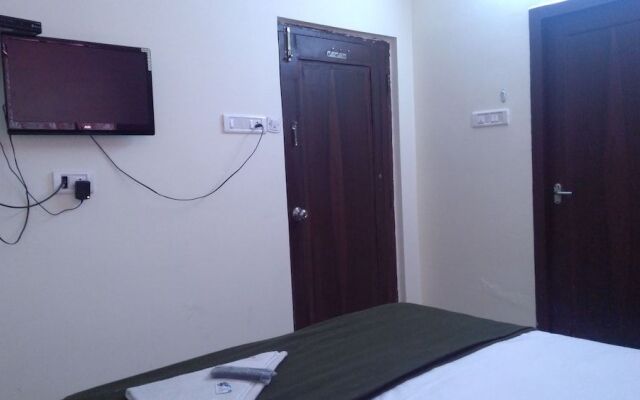 Iroomz Hotel New SS INN