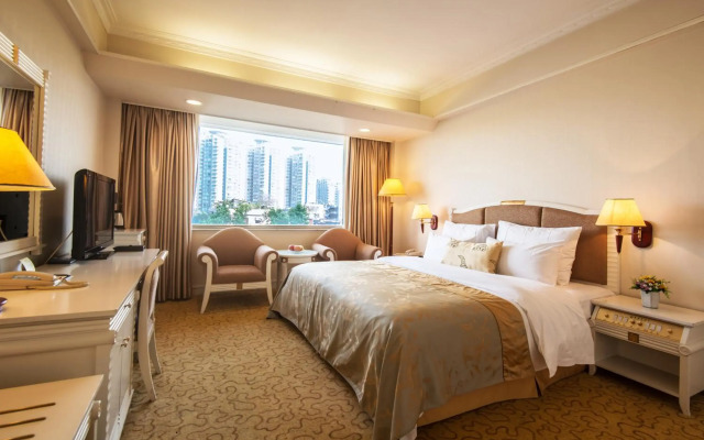 Dong Fang Hotel Guangzhou